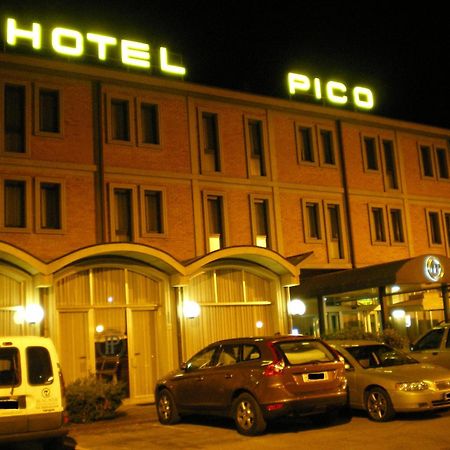 Hotel Pico มิรันโดลา ภายนอก รูปภาพ