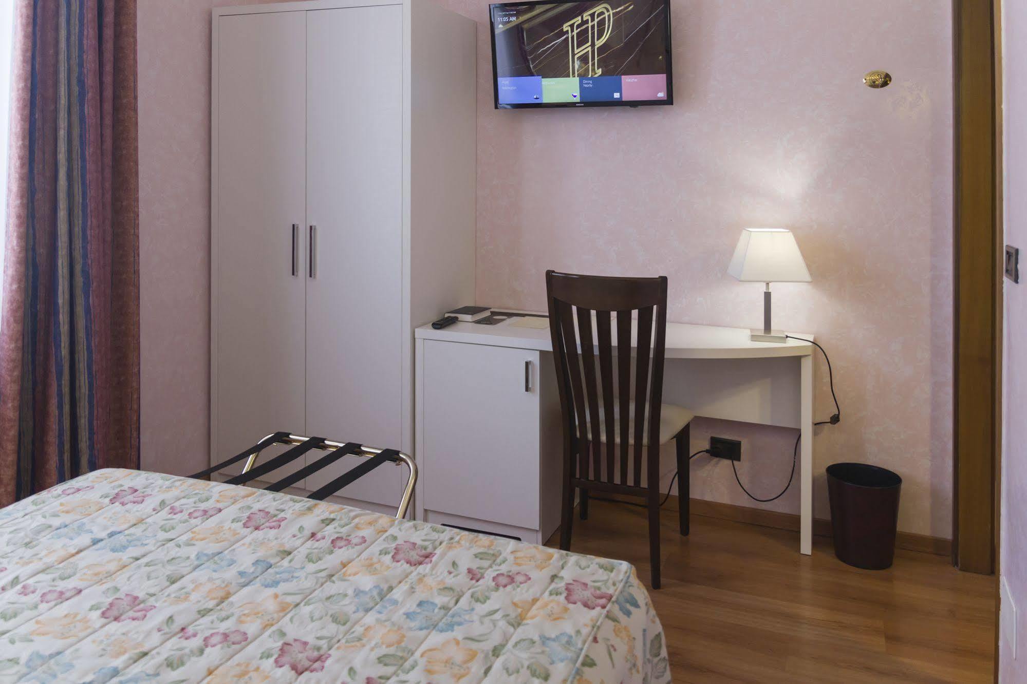 Hotel Pico มิรันโดลา ภายนอก รูปภาพ