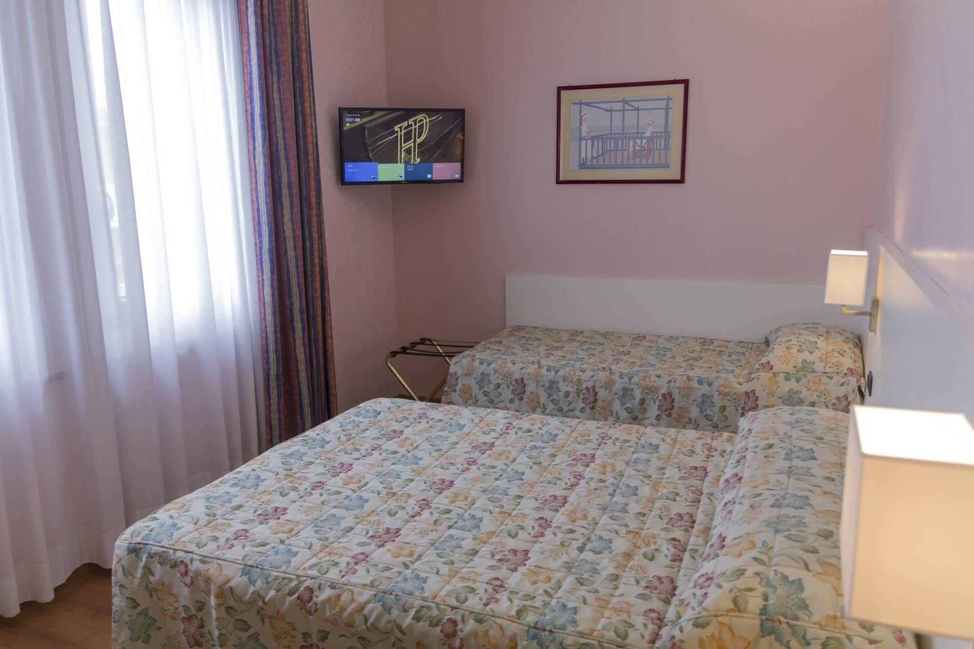 Hotel Pico มิรันโดลา ภายนอก รูปภาพ